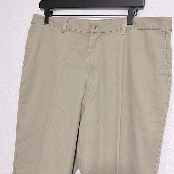 Bay to Bay Khakis Men’s Size 38x34 Tall Straight Leg Light Pants - Picture 3 of 10